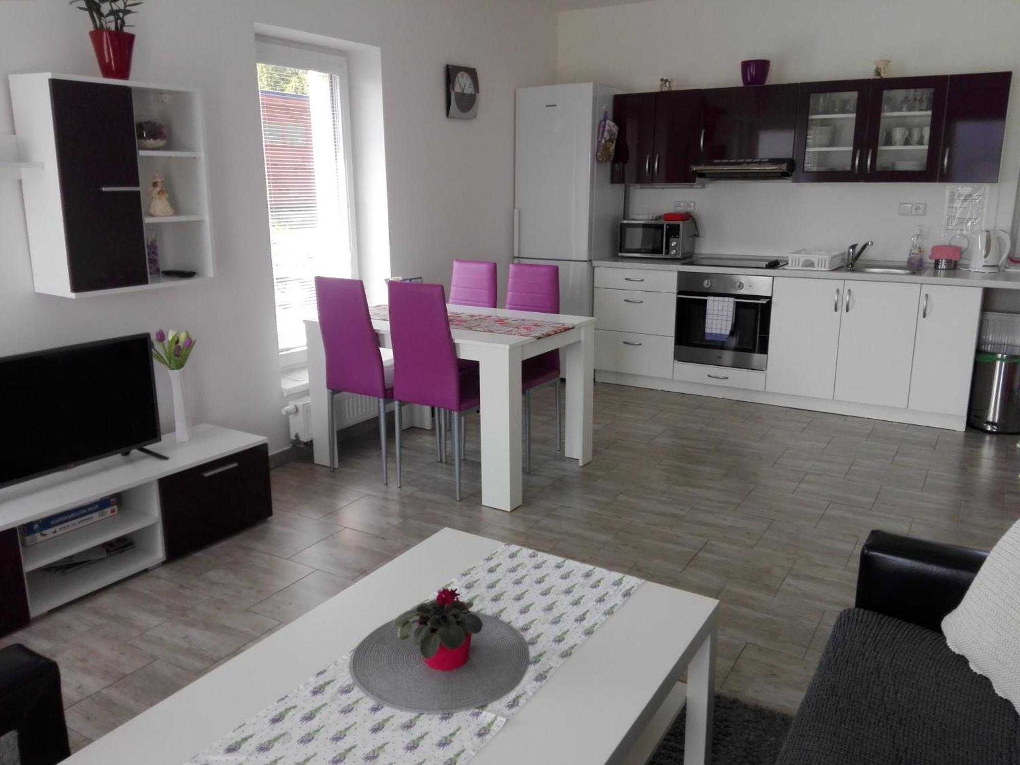 Apartmány Na Rozcestí Lomnice nad Popelkou Kültér fotó